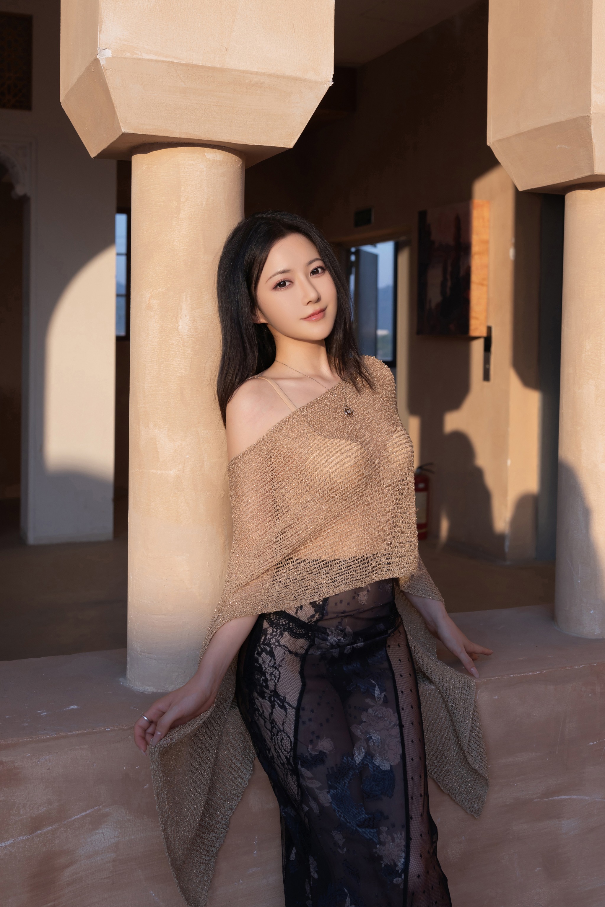 图片[1]-鱼子酱Fish – NO.256 （私拍） 乌托邦的沙[120P]-XikXak